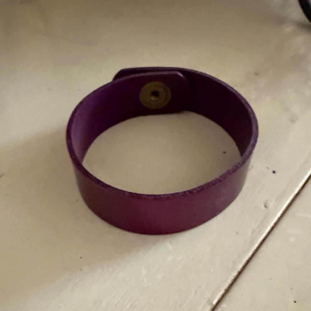 Elegant Purple Leather Bracelet